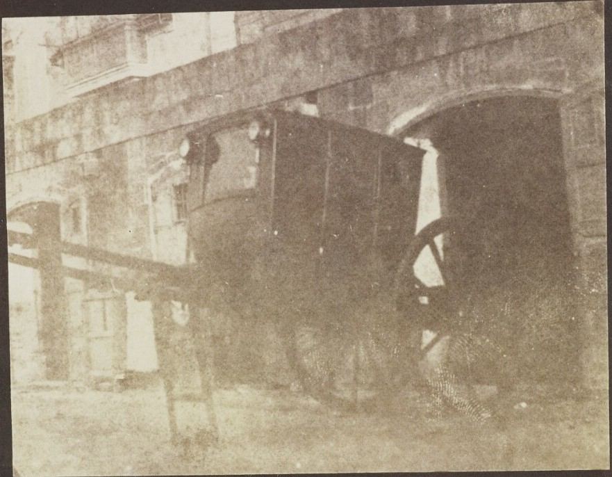 A Maltese calesse, the horse-drawn carriage of the time